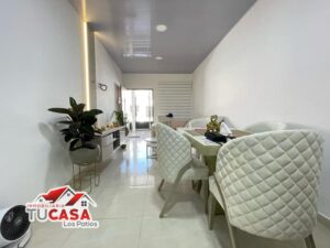 Casa de Lujo a Puerta Cerrada en Venta en Pensilvania, Los Patios: 2 Habitaciones, Mobiliario Incluido por $255 Millones