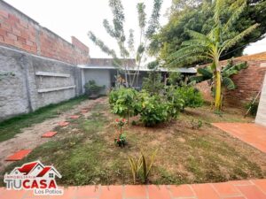 Casa Campestre en Venta en el Barrio 11 de Noviembre, Los Patios: 3 Habitaciones, Apartaestudio y Amplio Solar