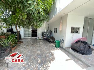 hermosa casa en Conjunto Cerrado en La Sabana, Los Patios. Amplio patio con piscina, habitaciones espaciosas y seguridad garantizada.