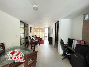 hermosa casa en Conjunto Cerrado en La Sabana, Los Patios. Amplio patio con piscina, habitaciones espaciosas y seguridad garantizada.