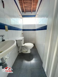 economica casa en venta en los patios, barrio tierra linda