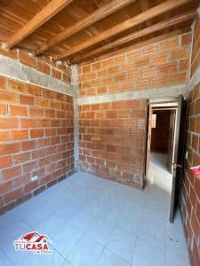 economica casa en venta en los patios especial para remodelar