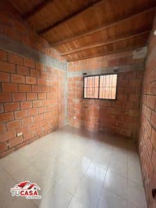 economica casa en venta en los patios especial para remodelar