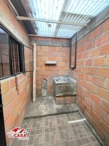 economica casa en venta en los patios especial para remodelar