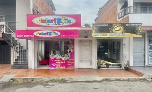 Propiedad Comercial en Venta con Dos Locales y Apartamento en Los Patios