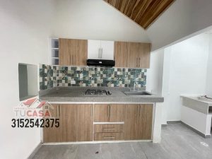 Casa Amplia en Venta en el Barrio Montebello 1, Los Patios – Ideal para Familias y Caja Honor