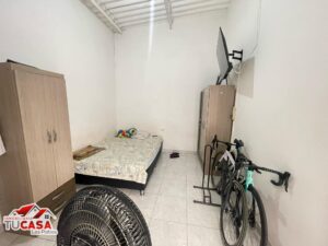 Casa con Locales Comerciales en Venta en Los Patios – Inversión Ideal