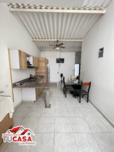 Casa con Locales Comerciales en Venta en Los Patios – Inversión Ideal