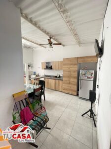 Casa con Locales Comerciales en Venta en Los Patios – Inversión Ideal