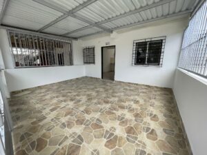 Casa en Venta en Villa del Rosario con Porche y Placa para Ampliar