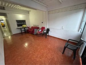 Casa con Gran Potencial en Venta en el Barrio 12 de Octubre – Los Patios